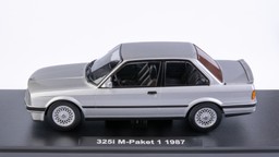 Wyjątkowe modele kolekcjonerskie Auto-Welt BMW E30 325i po liftingu
