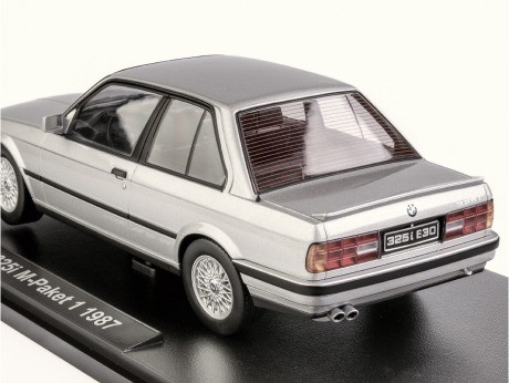 Wyjątkowe modele kolekcjonerskie - BMW 325i E30 - skos