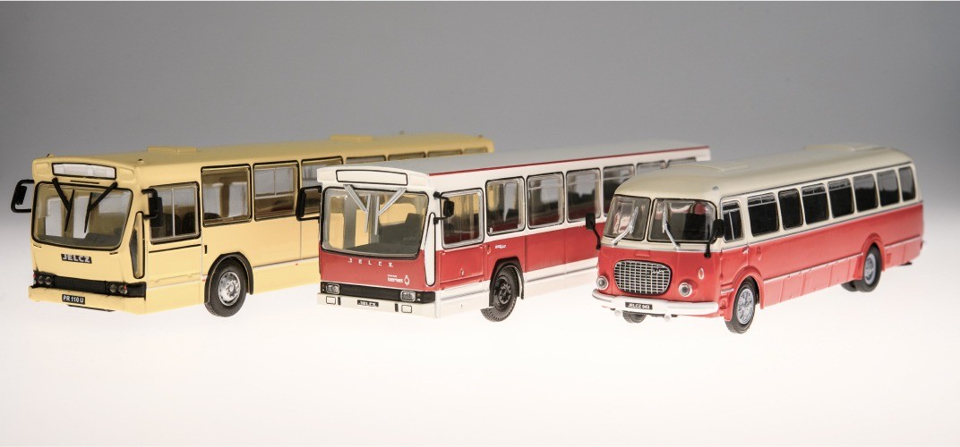 Wystawy modeli kolekcjonerskich Auto-Welt - Autobusy - skos