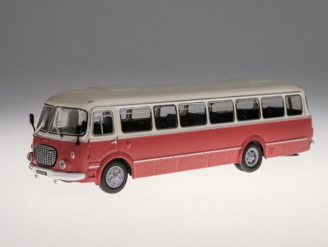 Wystawy modeli kolekcjonerskich - Autobus JELCZ - skos