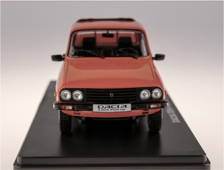 Model kolekcjonerski - Dacia - kolekcja samochodów dostawczych - przód