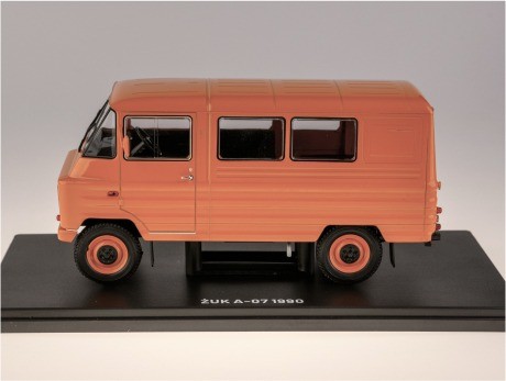 Model kolekcjonerski - Żuk - kolekcja samochodów dostawczych - bok